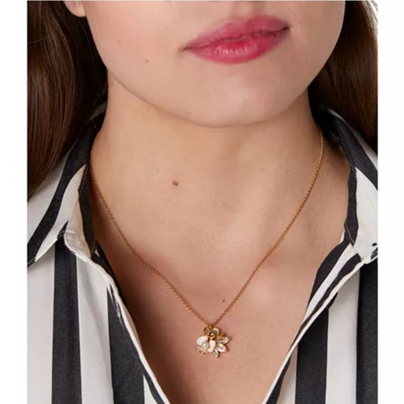 🔹️Kate Spade🔹️ Bouquet Toss Cluster Flower Pendant Necklace - Picture 3 of 6